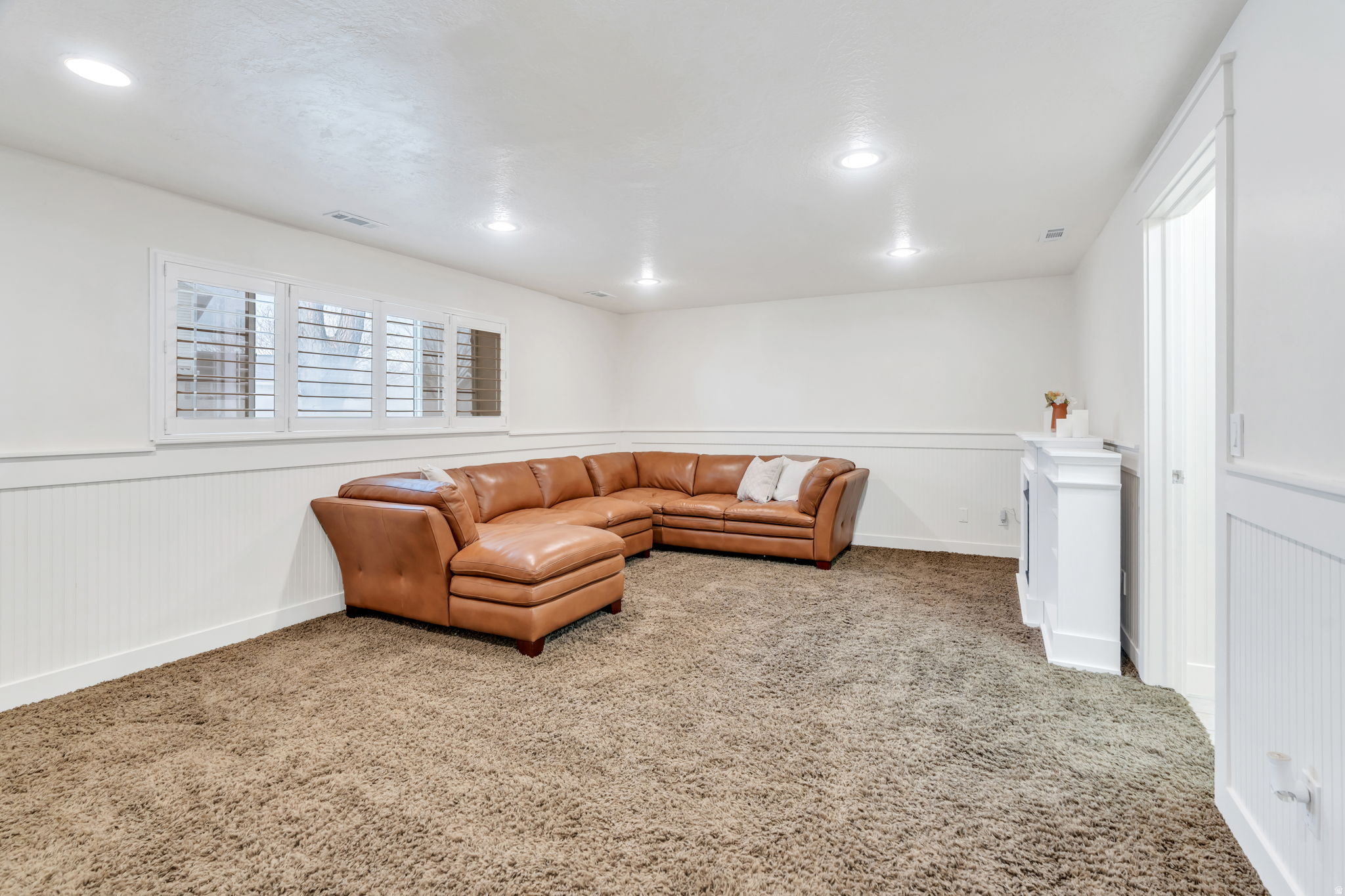 GOLDEN WEST VILLA - Residential