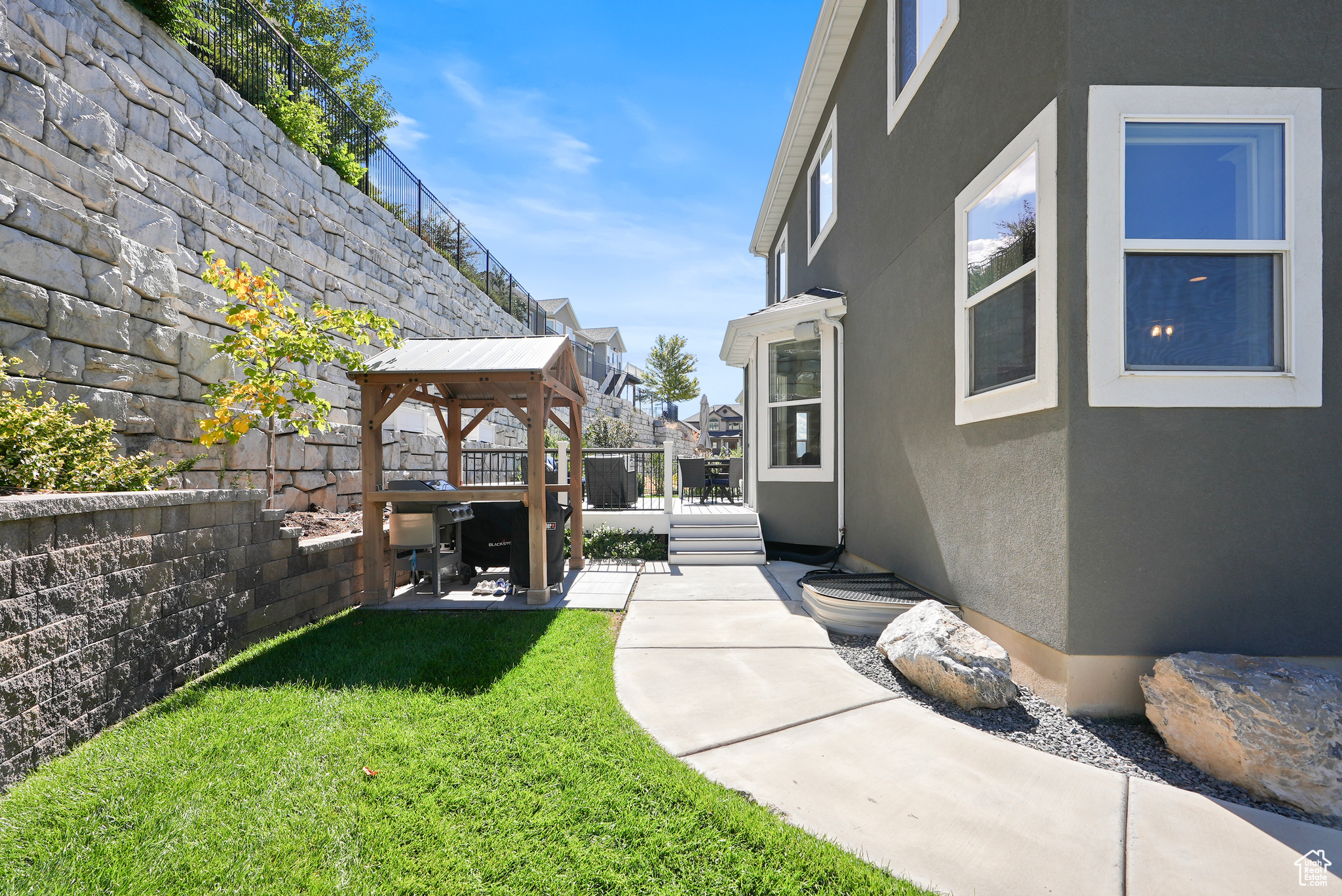FOOTHILL PARK - Residential