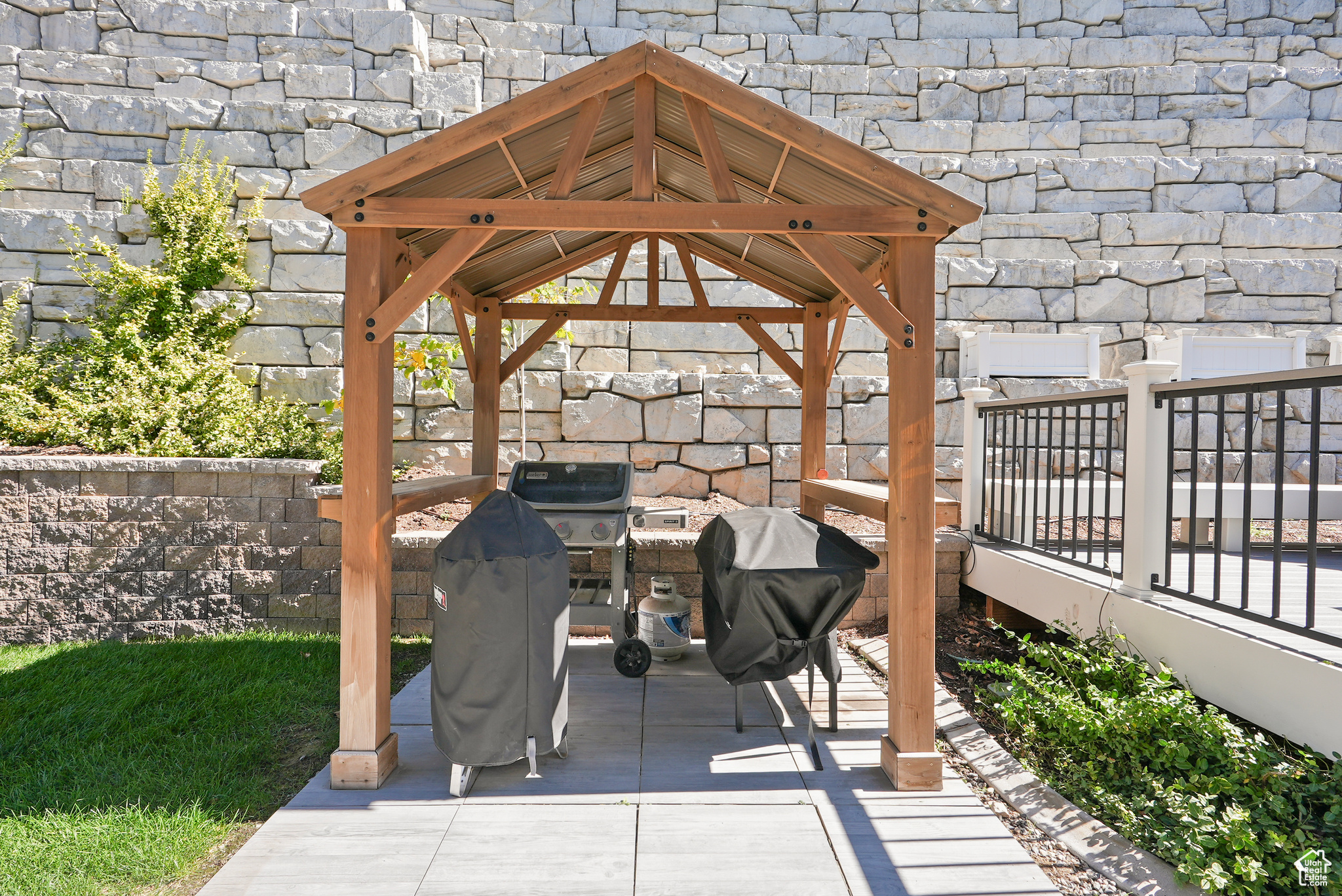 FOOTHILL PARK - Residential