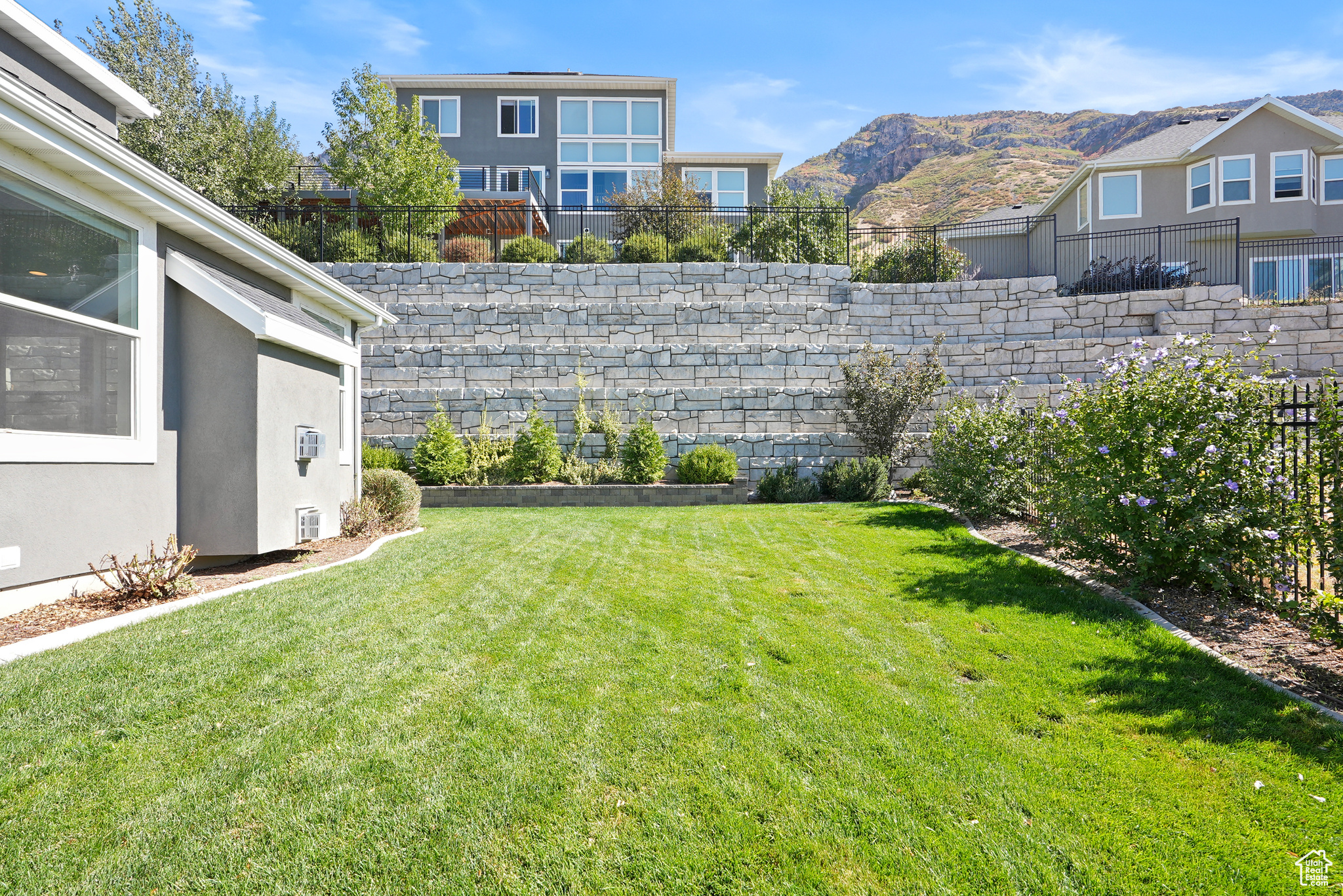 FOOTHILL PARK - Residential