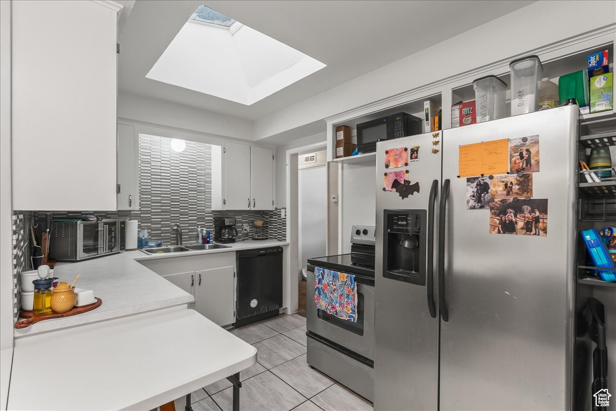 Orem, Utah 84058, United States, 5 Bedrooms Bedrooms, ,2 BathroomsBathrooms,Residential,Active,192002