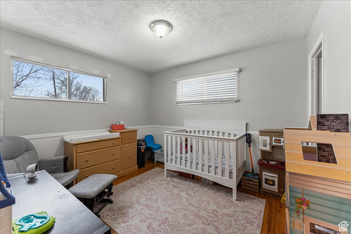 Orem, Utah 84058, United States, 5 Bedrooms Bedrooms, ,2 BathroomsBathrooms,Residential,Active,192002