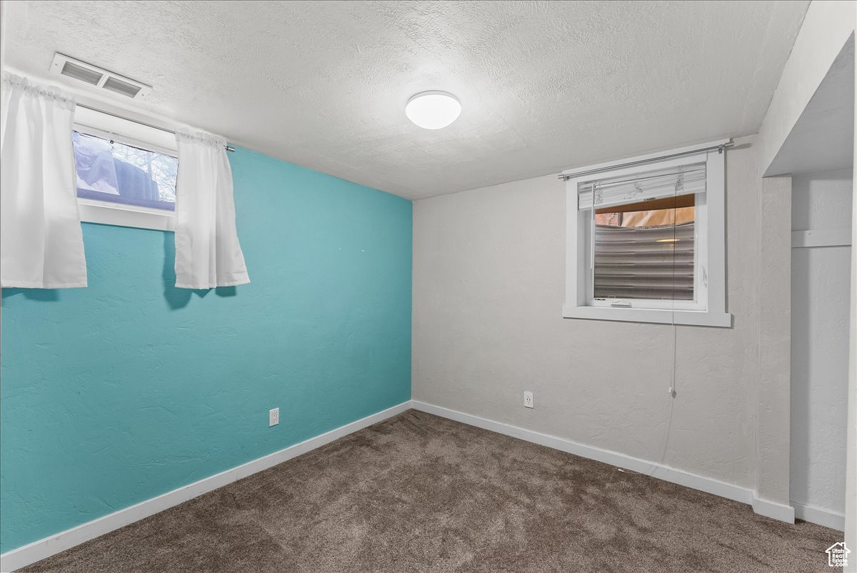 Orem, Utah 84058, United States, 5 Bedrooms Bedrooms, ,2 BathroomsBathrooms,Residential,Active,192002