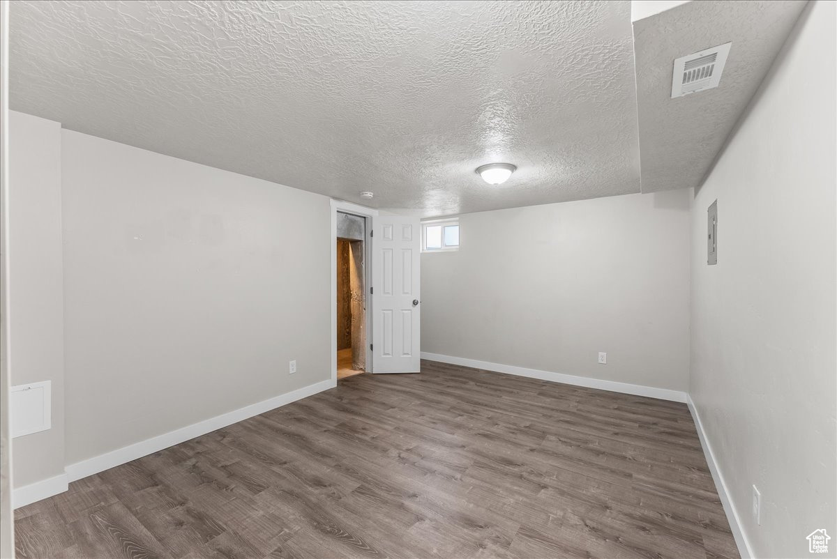 Orem, Utah 84058, United States, 5 Bedrooms Bedrooms, ,2 BathroomsBathrooms,Residential,Active,192002