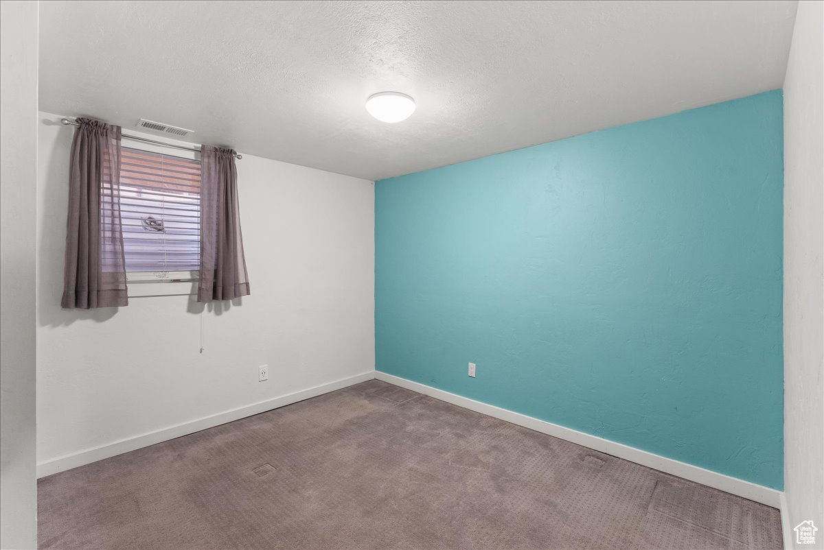 Orem, Utah 84058, United States, 5 Bedrooms Bedrooms, ,2 BathroomsBathrooms,Residential,Active,192002