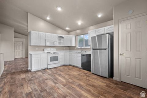 Tiny photo for 1048 S SLATE CANYON DR, Provo, UT 84606 (MLS # 2154150)