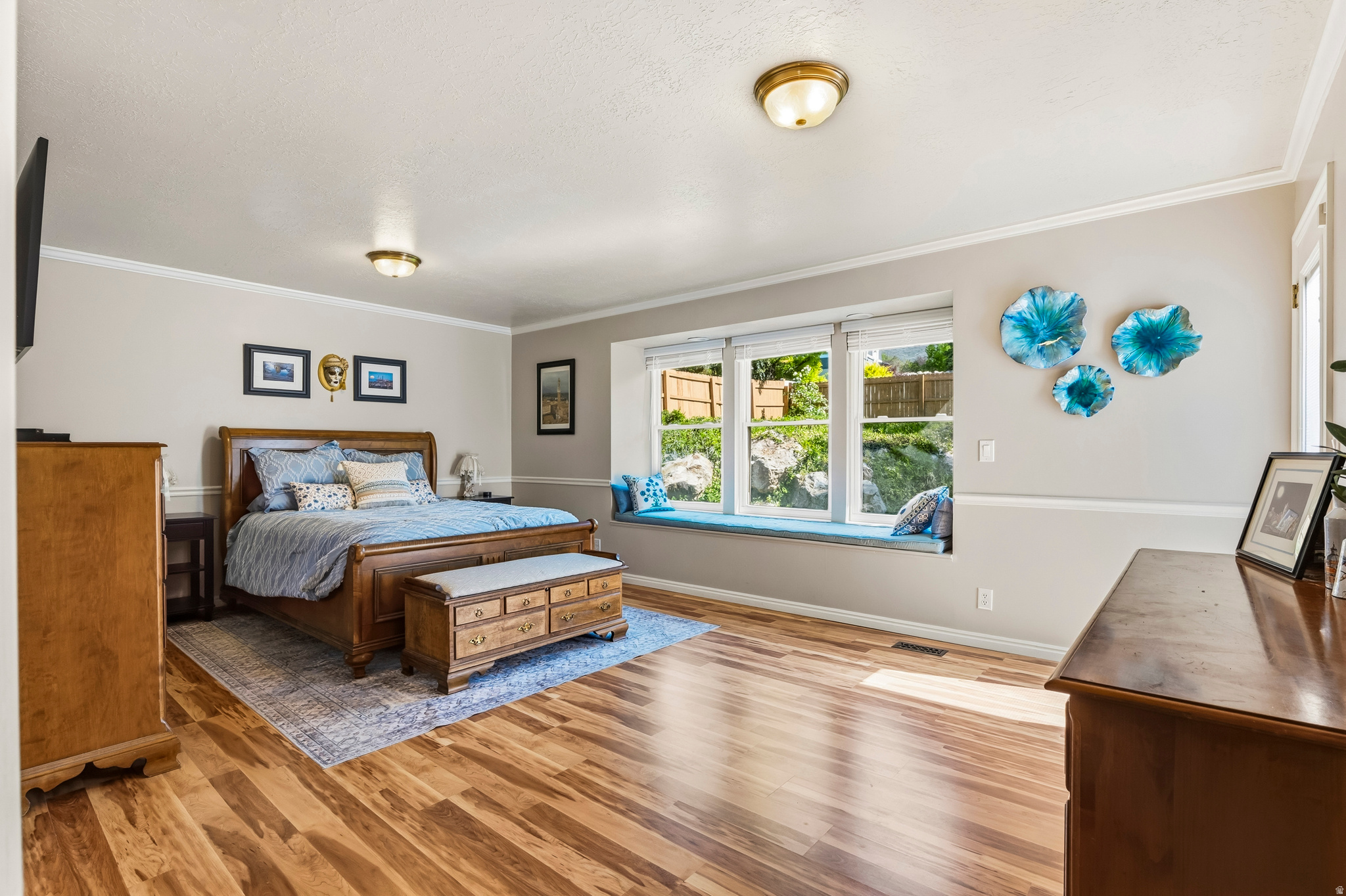 LAKEVIEW HEIGHTS - Residential