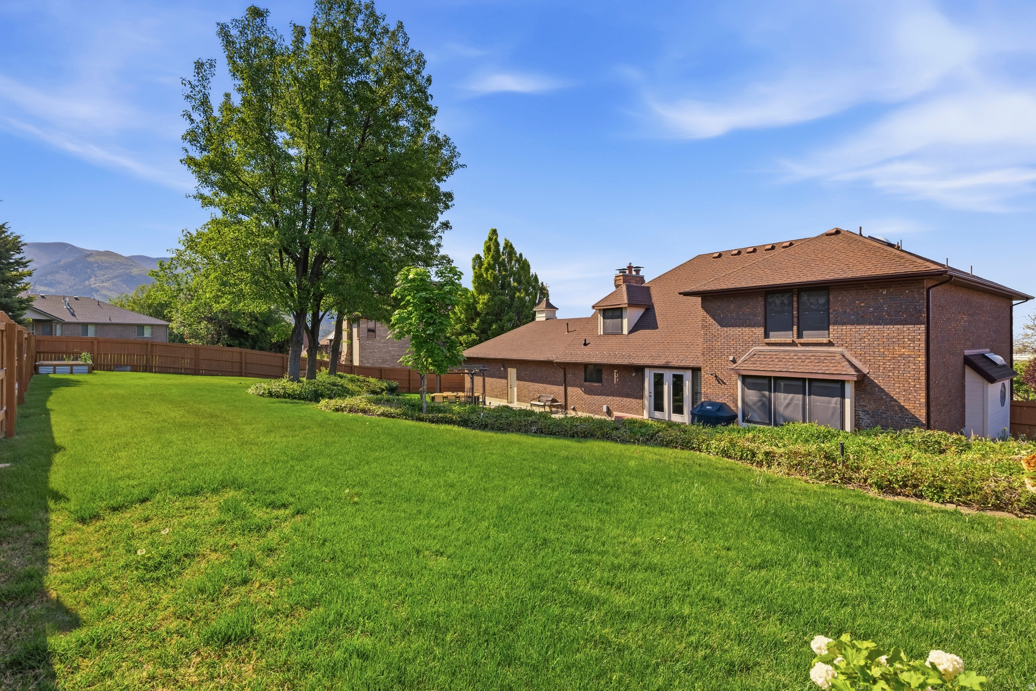 LAKEVIEW HEIGHTS - Residential