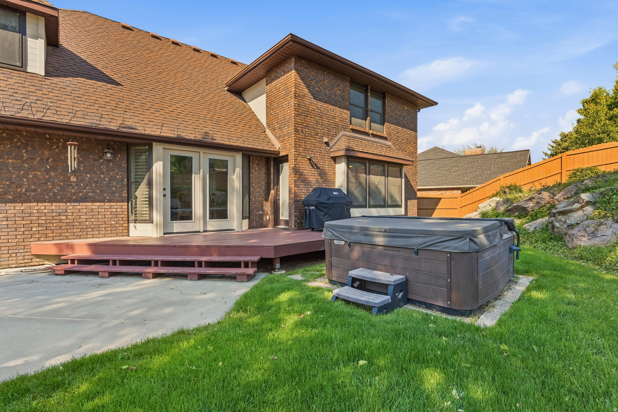 LAKEVIEW HEIGHTS - Residential