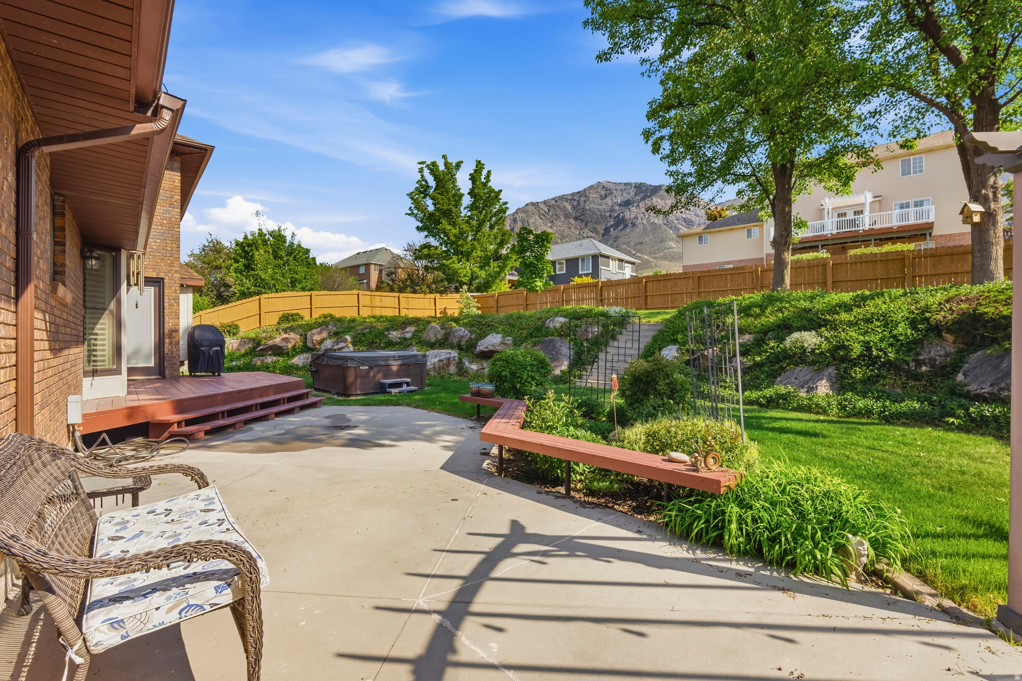 LAKEVIEW HEIGHTS - Residential