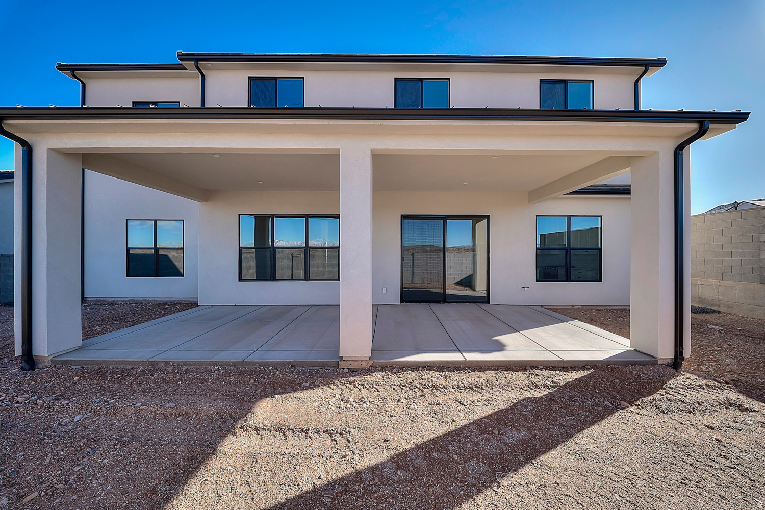 DESERT HORIZON - Residential