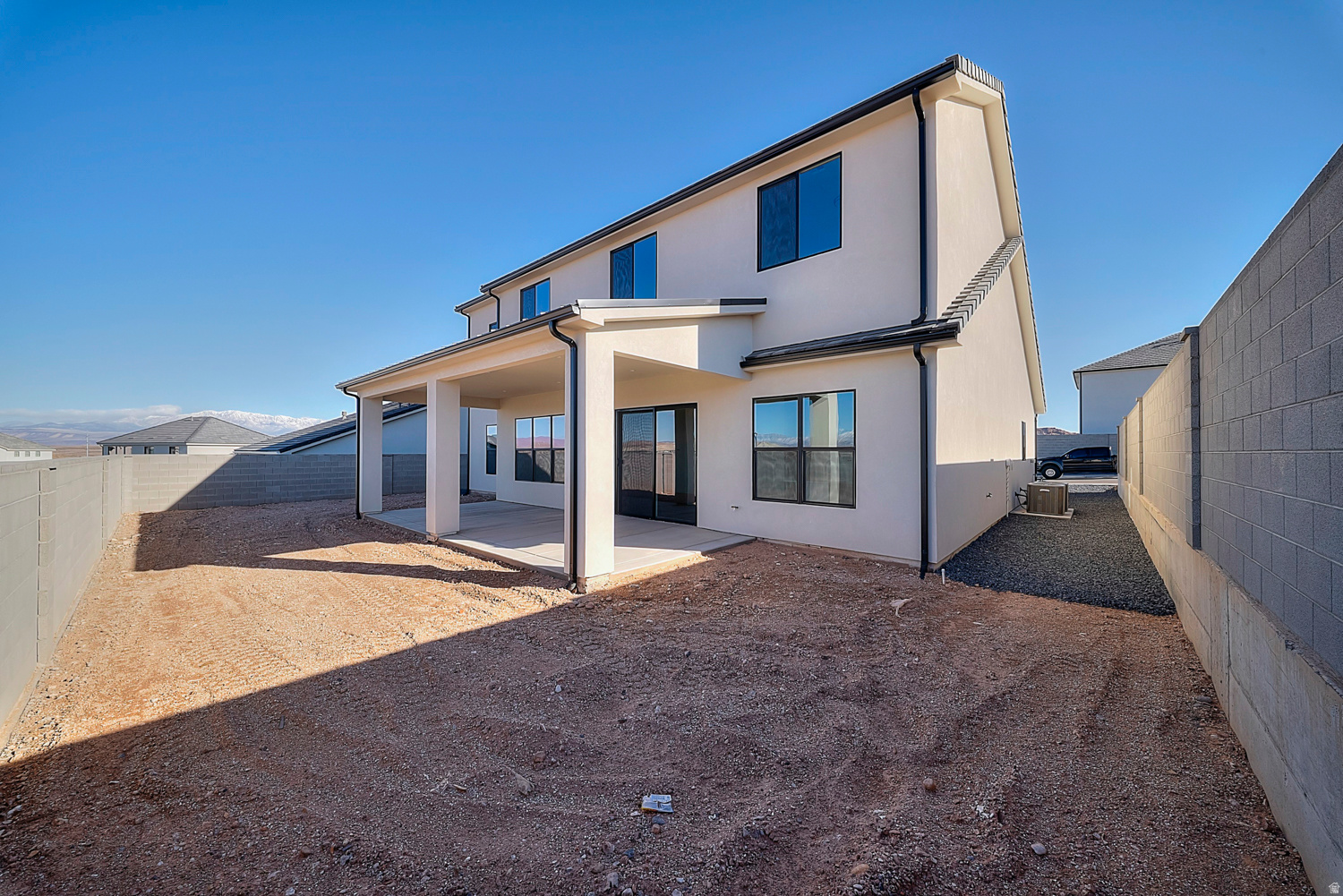 DESERT HORIZON - Residential