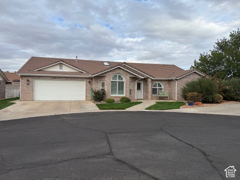 Photo of 1040 S 1100 E #72, Saint George, UT 84790 (MLS # 2192264)