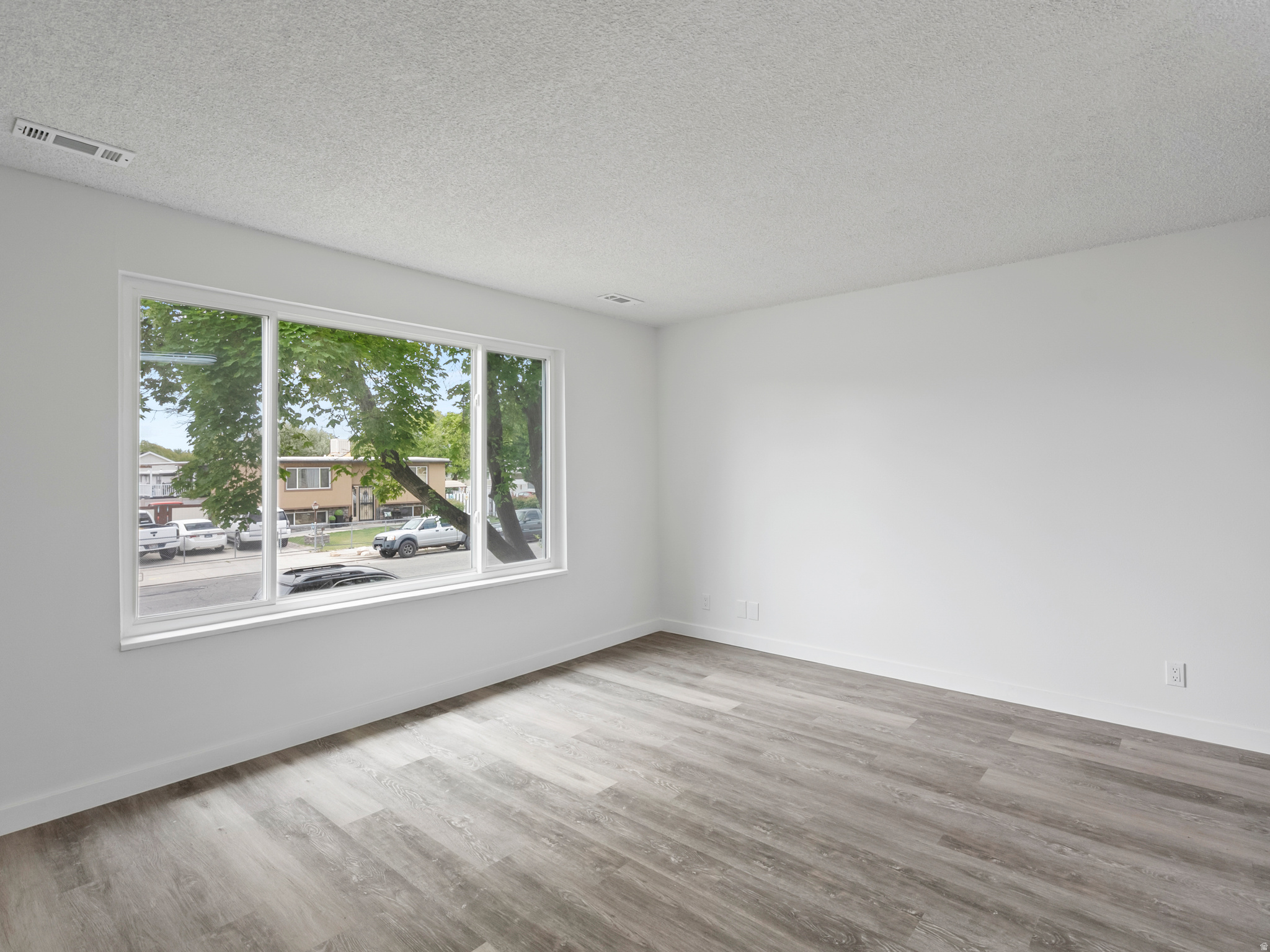 WOODCREST - Residential
