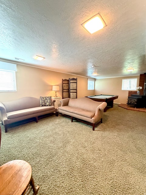 Tiny photo for 1087 E OXFORD DR, Kaysville, UT 84037 (MLS # 2185176)