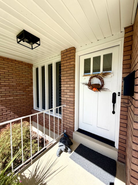 Tiny photo for 1087 E OXFORD DR, Kaysville, UT 84037 (MLS # 2185176)