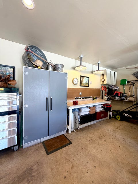 Tiny photo for 1087 E OXFORD DR, Kaysville, UT 84037 (MLS # 2185176)