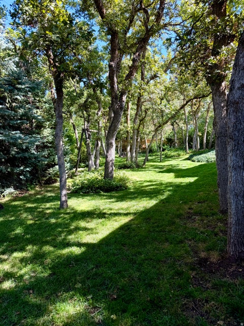 Tiny photo for 1087 E OXFORD DR, Kaysville, UT 84037 (MLS # 2185176)