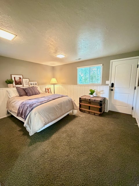 Tiny photo for 1087 E OXFORD DR, Kaysville, UT 84037 (MLS # 2185176)