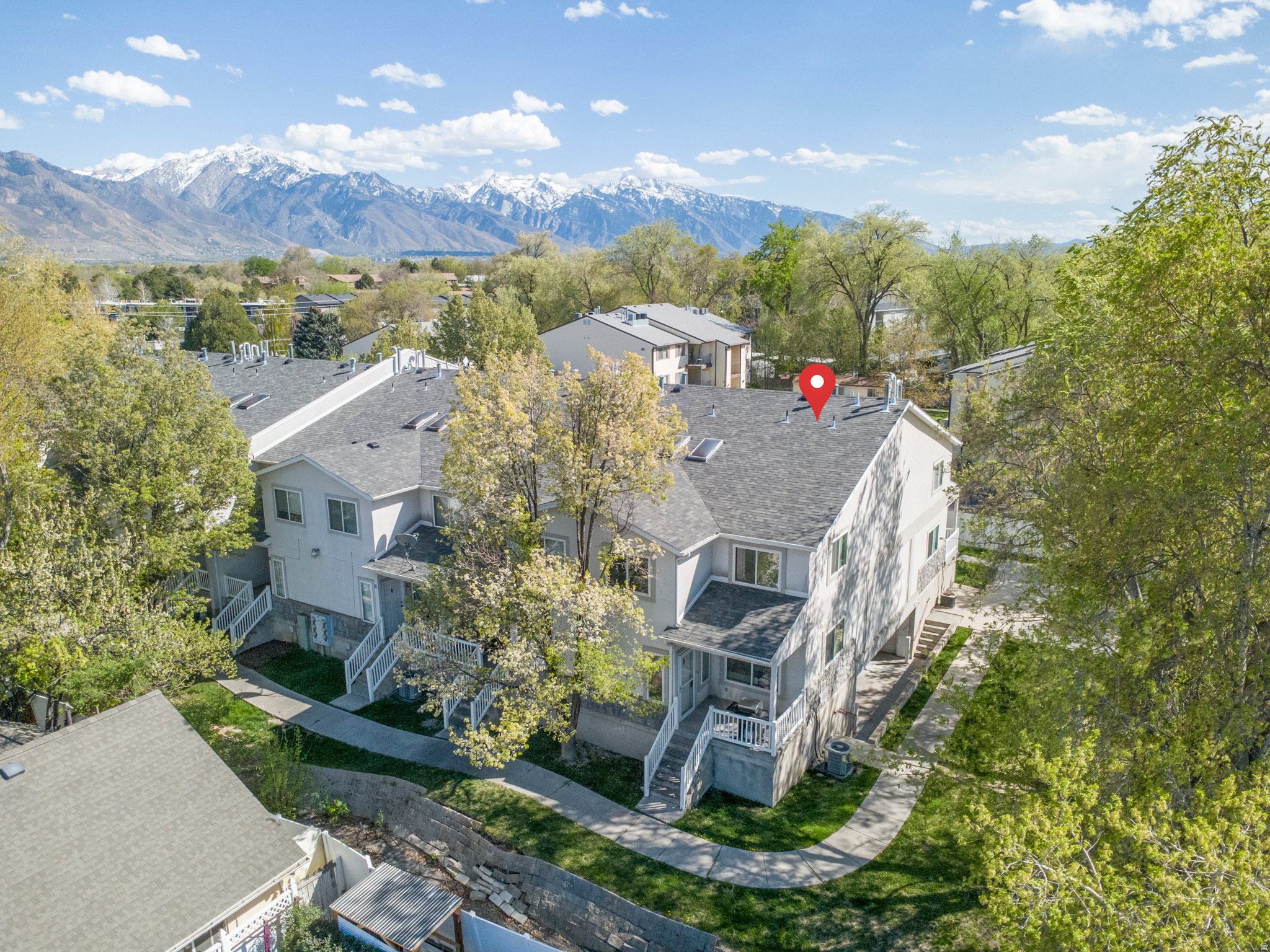 WILLOW GROVE CONDOMINIUMS - Residential