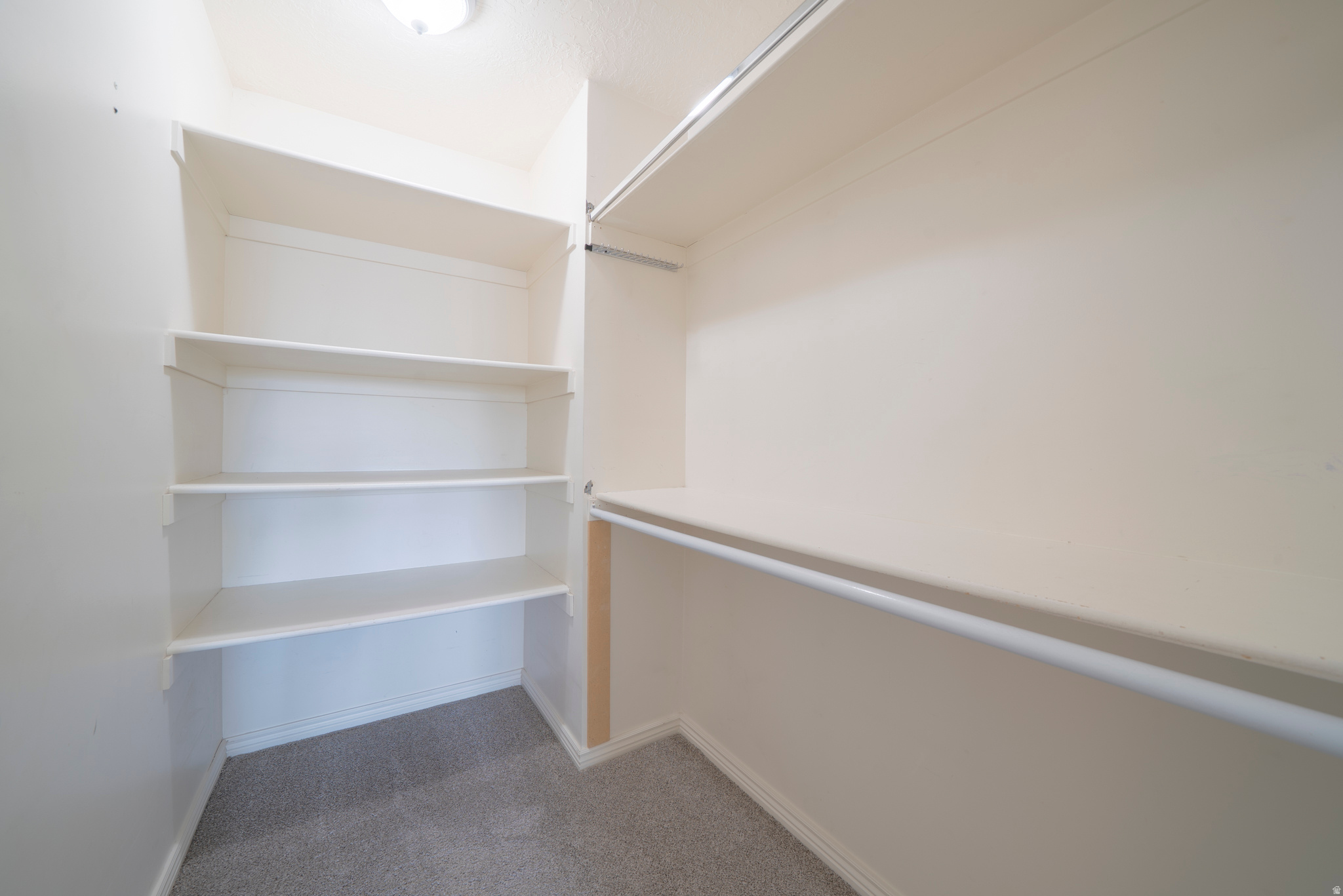 WILLOW GROVE CONDOMINIUMS - Residential