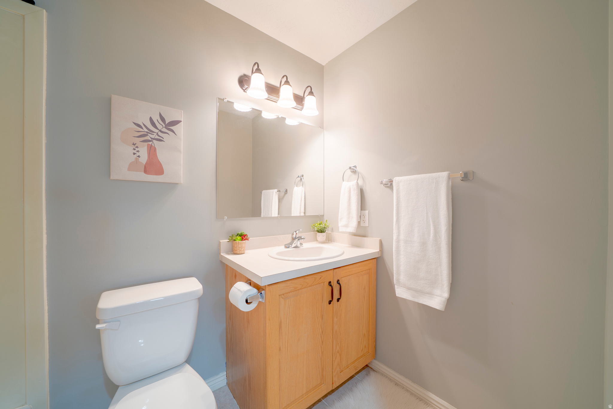 WILLOW GROVE CONDOMINIUMS - Residential