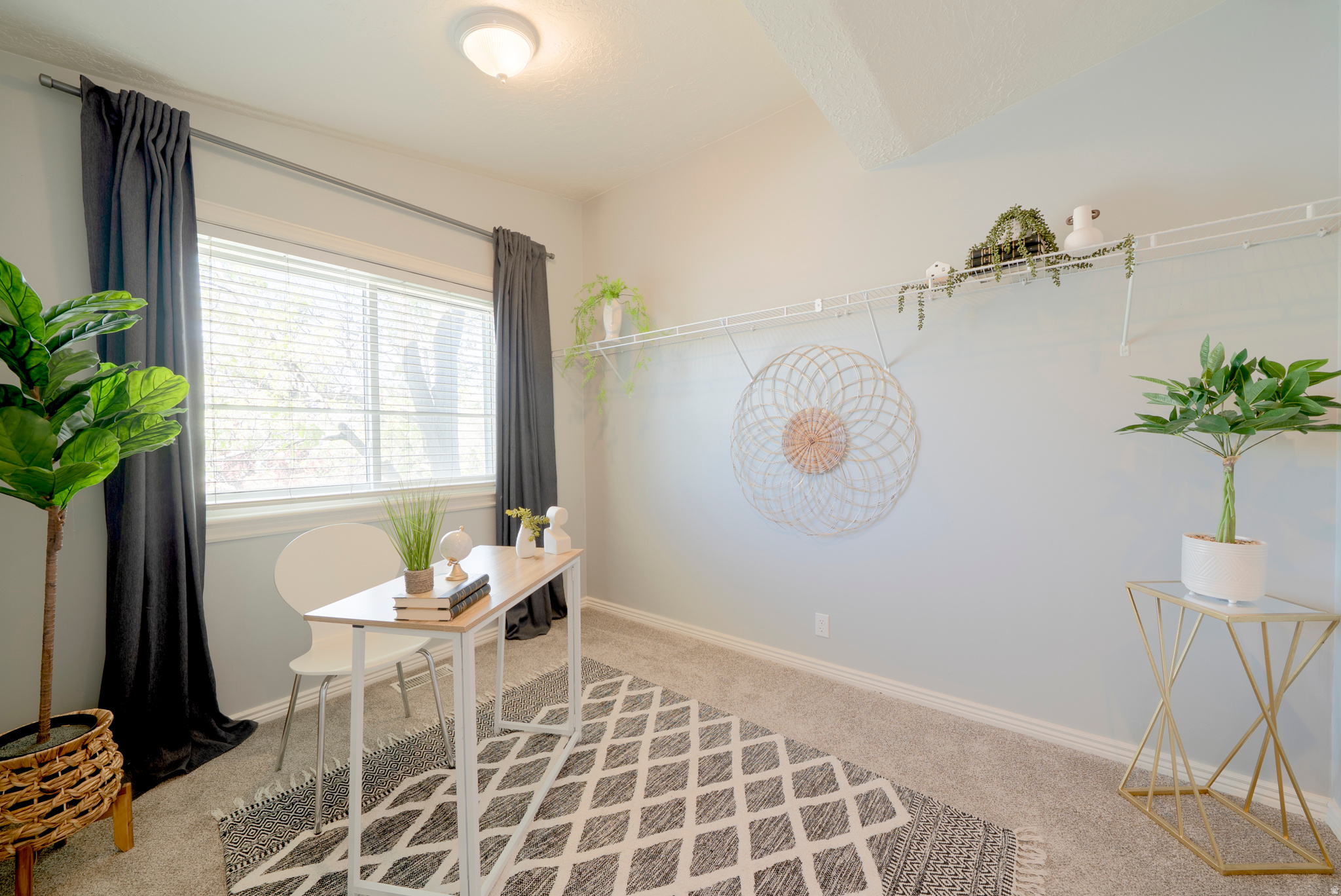 WILLOW GROVE CONDOMINIUMS - Residential