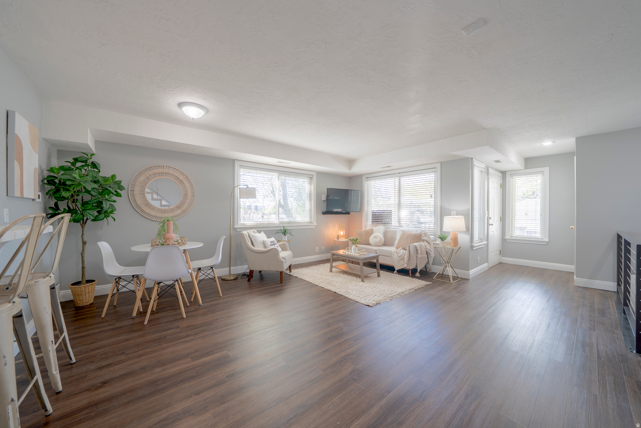 WILLOW GROVE CONDOMINIUMS - Residential