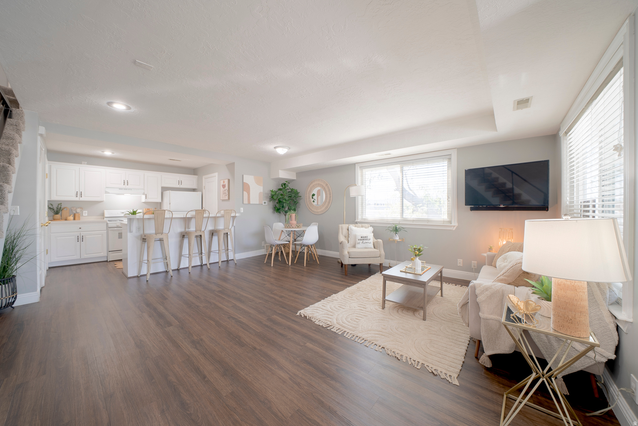 WILLOW GROVE CONDOMINIUMS - Residential