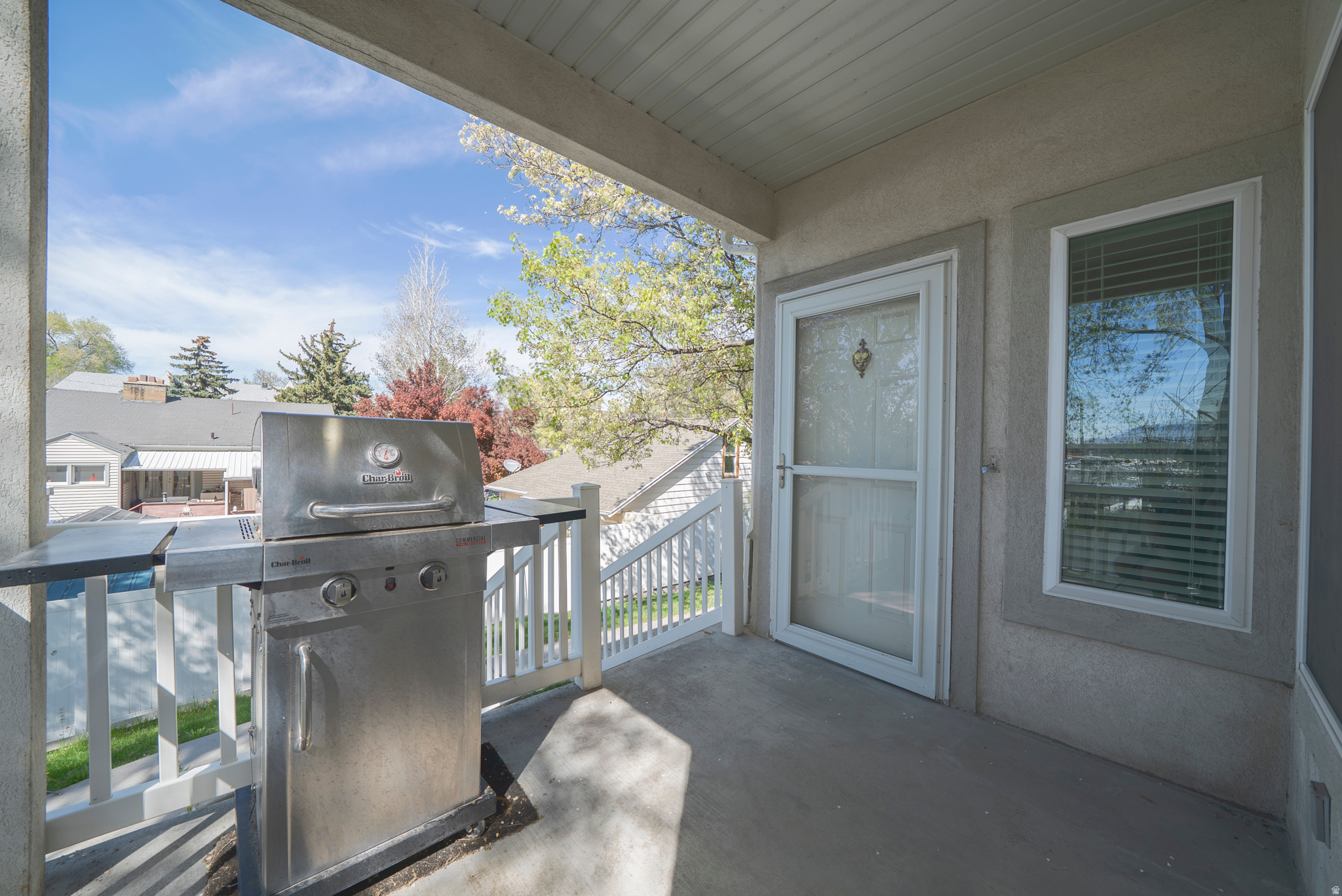 WILLOW GROVE CONDOMINIUMS - Residential