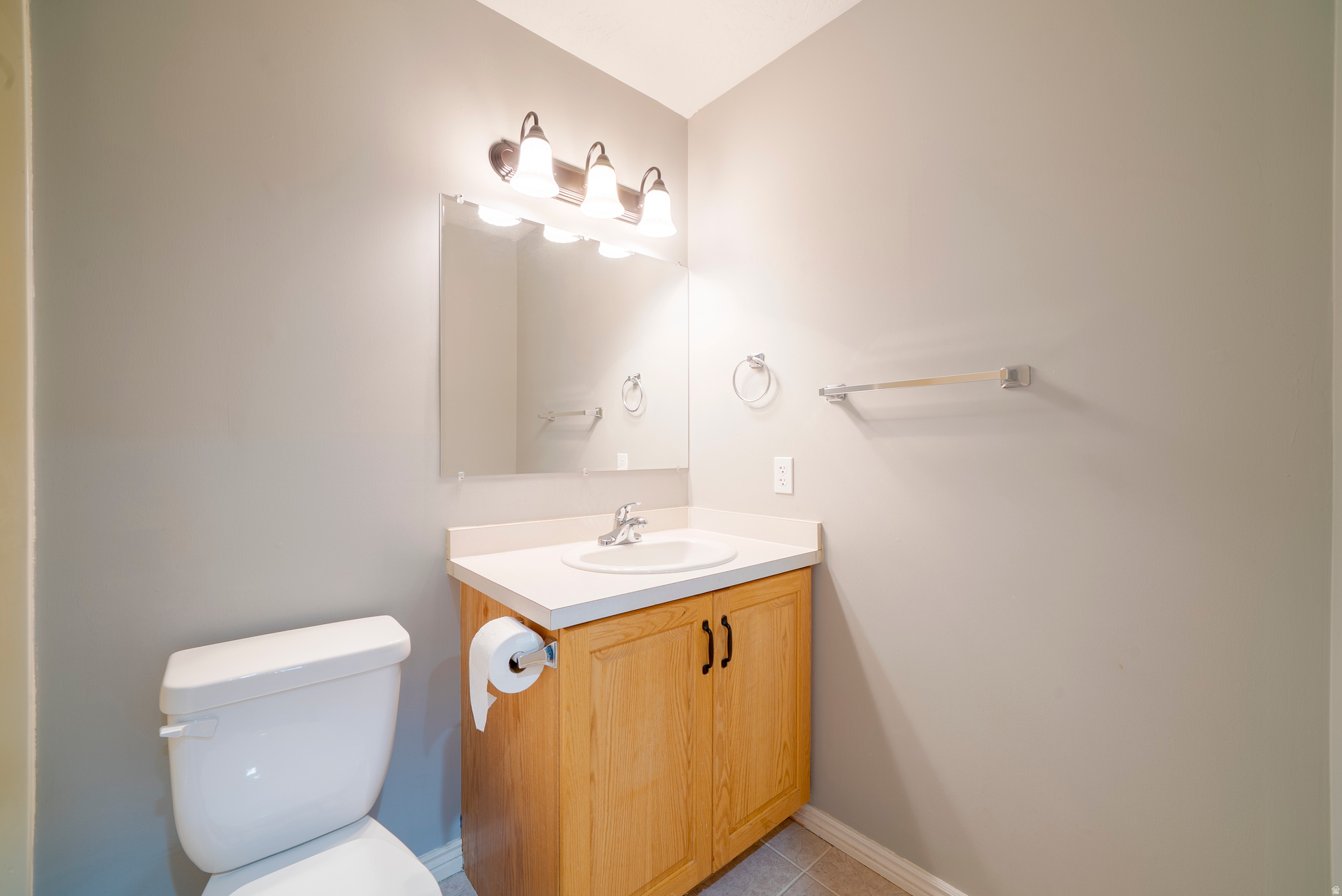 WILLOW GROVE CONDOMINIUMS - Residential