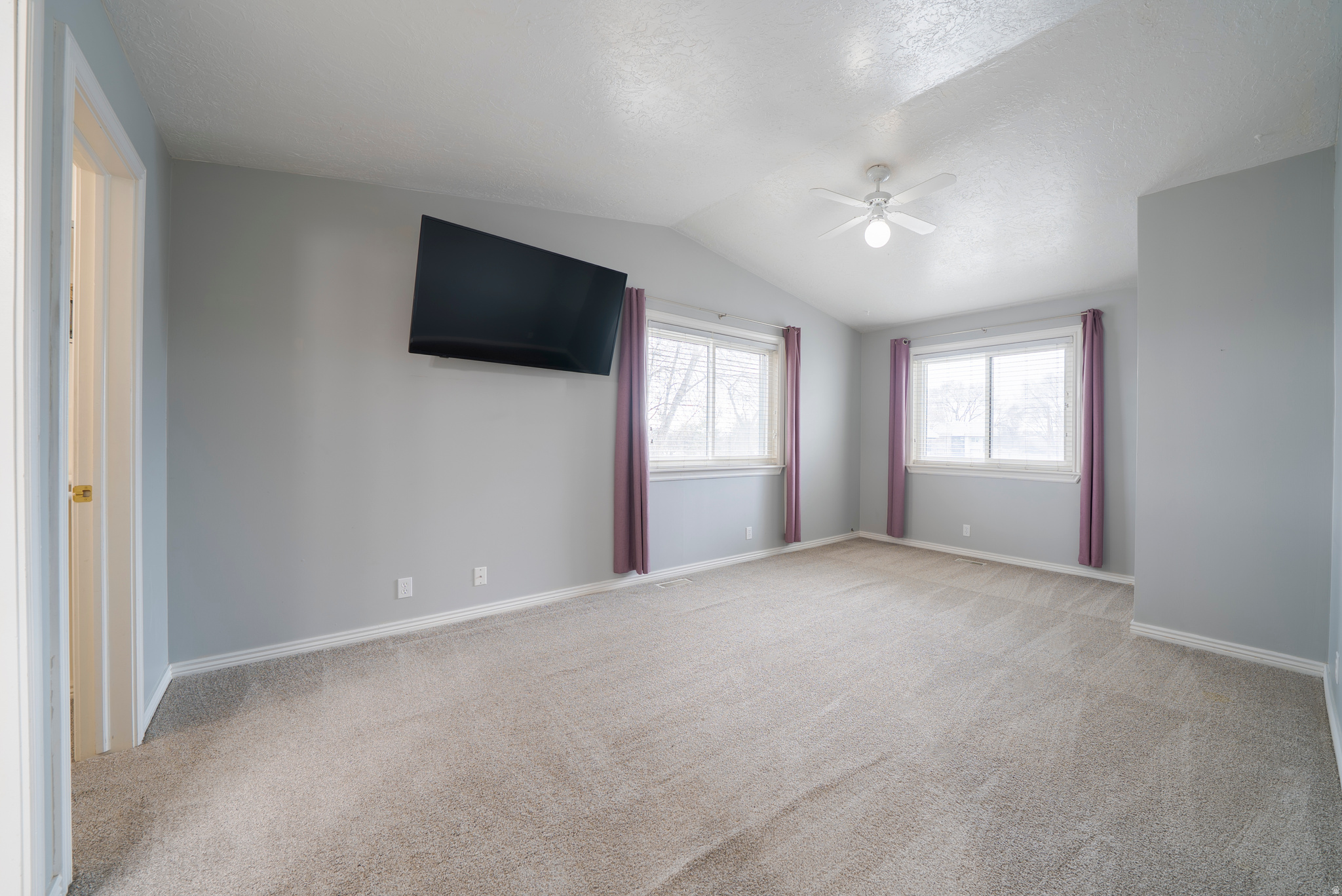 WILLOW GROVE CONDOMINIUMS - Residential