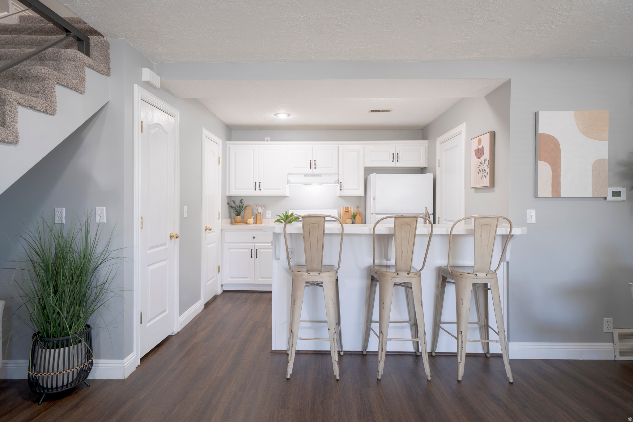 WILLOW GROVE CONDOMINIUMS - Residential