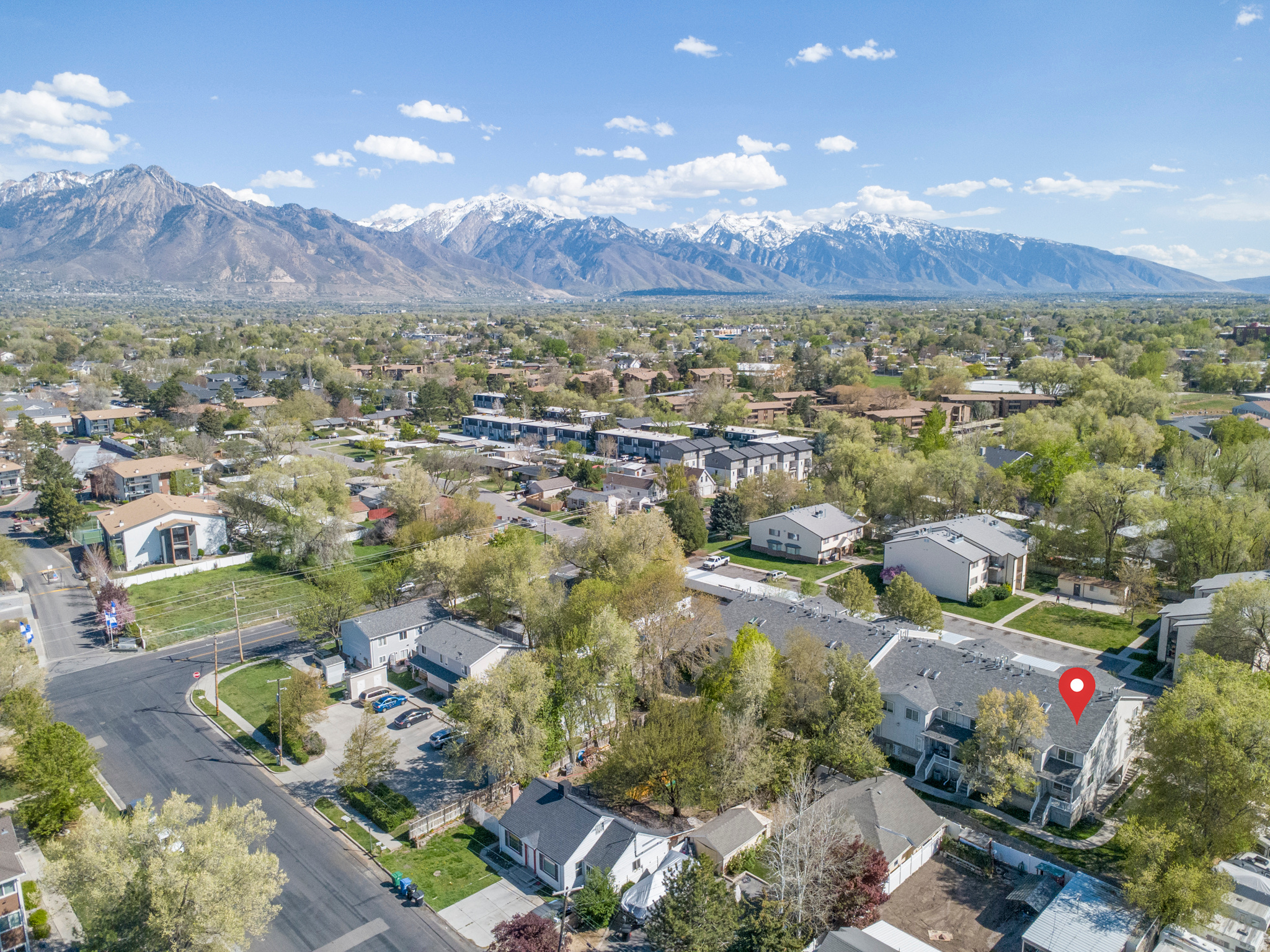 WILLOW GROVE CONDOMINIUMS - Residential