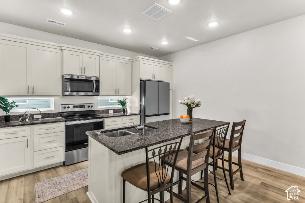 Photo of 653 S 450 E, Clearfield, UT 84015 (MLS # 2192922)