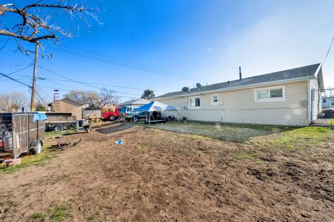 Tiny photo for 4566 W 4985 S, Salt Lake City, UT 84118 (MLS # 2131351)