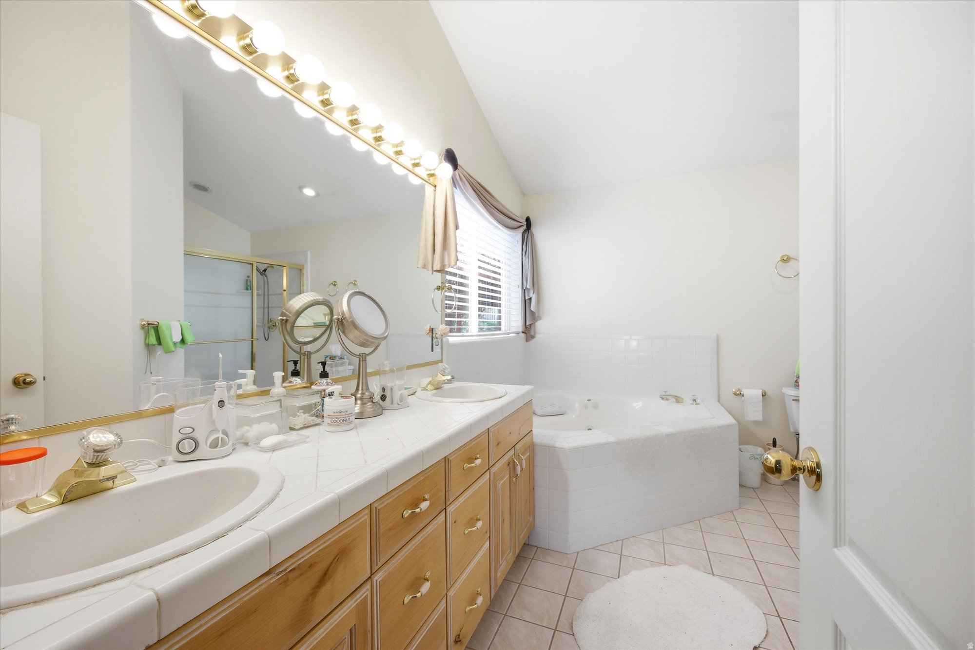 EAGLEWOOD ESTATES - Residential