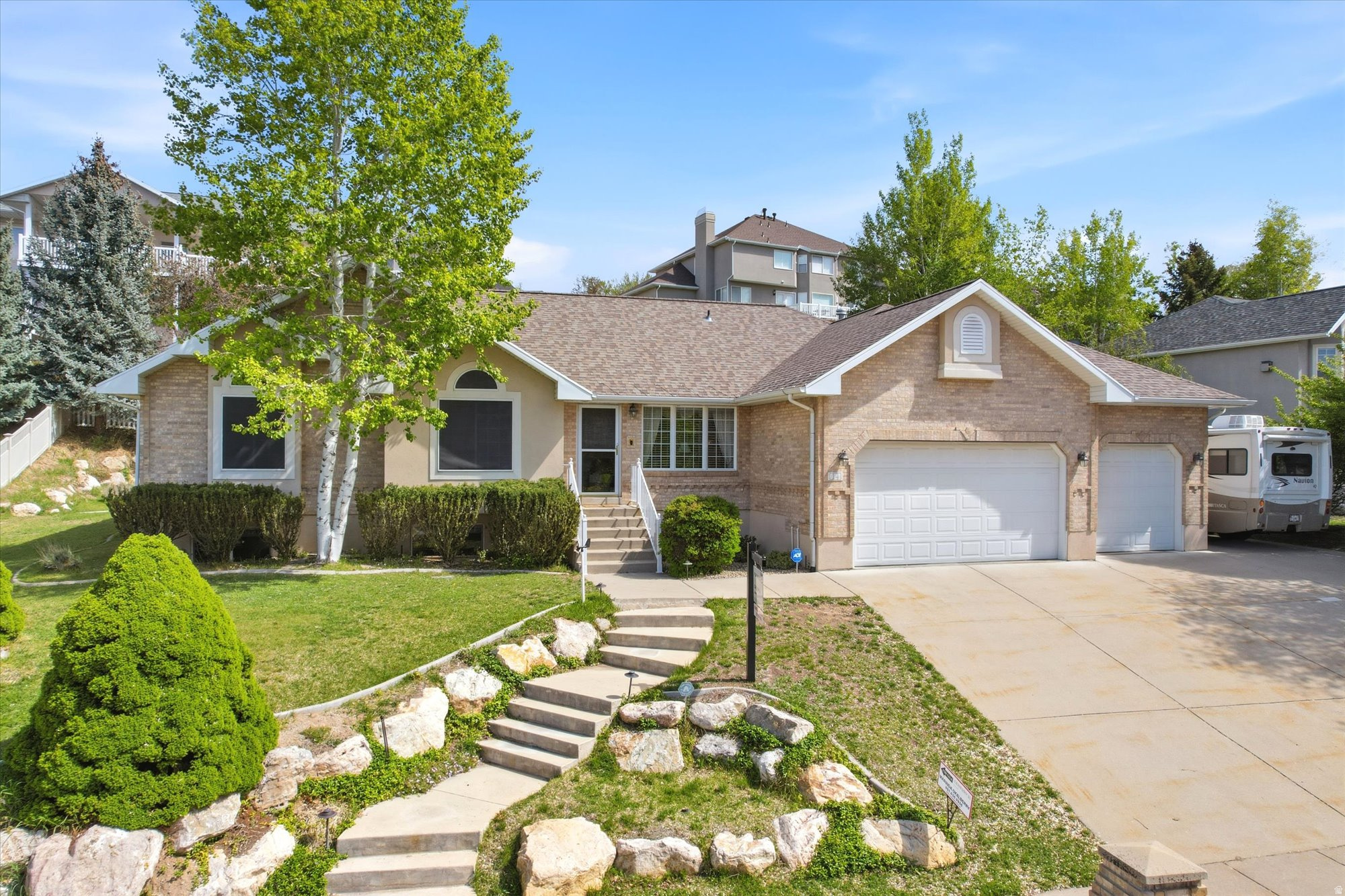 EAGLEWOOD ESTATES - Residential