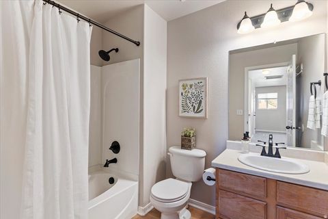 Tiny photo for 1591 W CRESTMONT WAY, Kaysville, UT 84037 (MLS # 2146904)