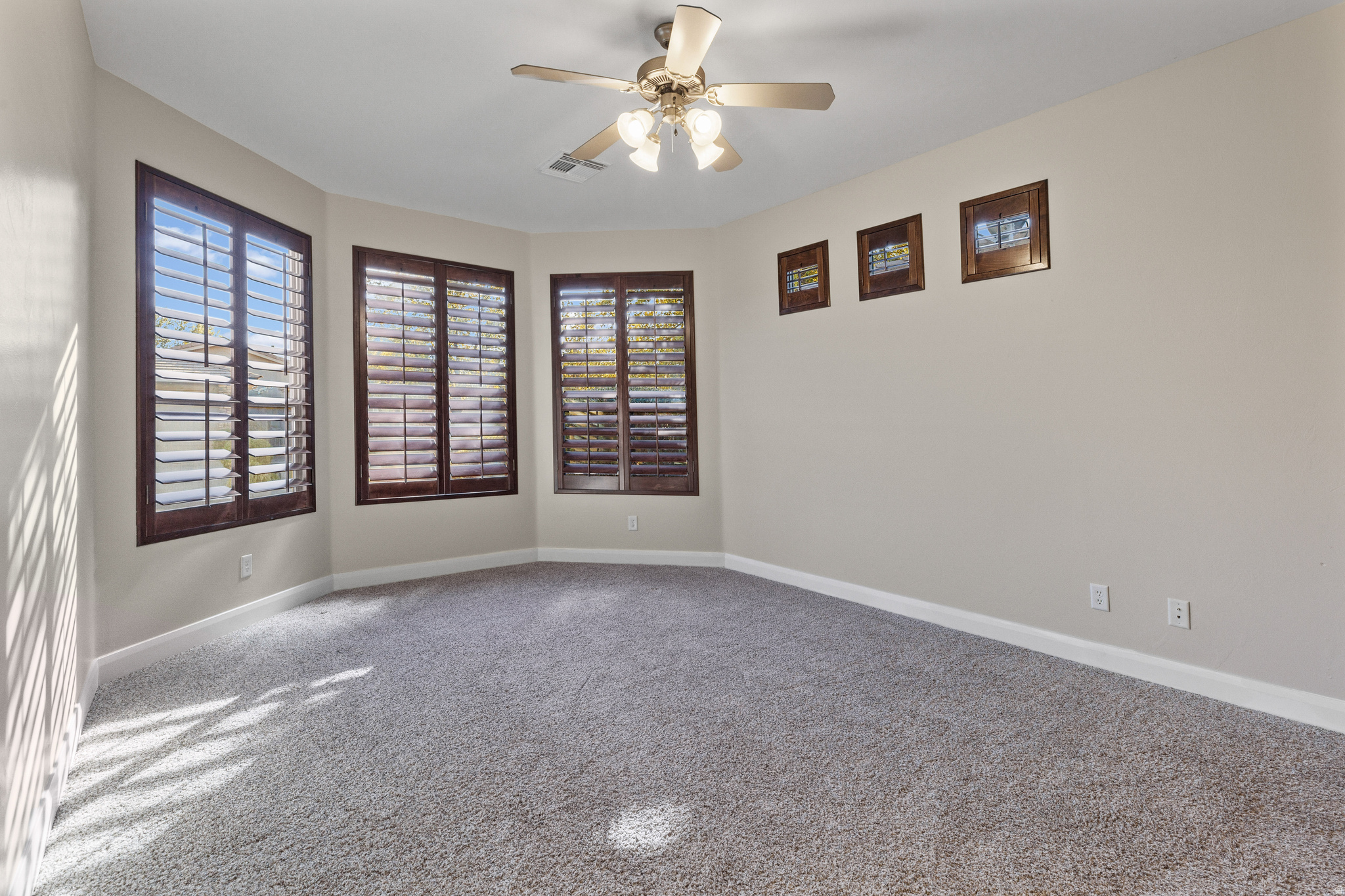 WAILEA FALLS AT STONEBRIDGE - Residential