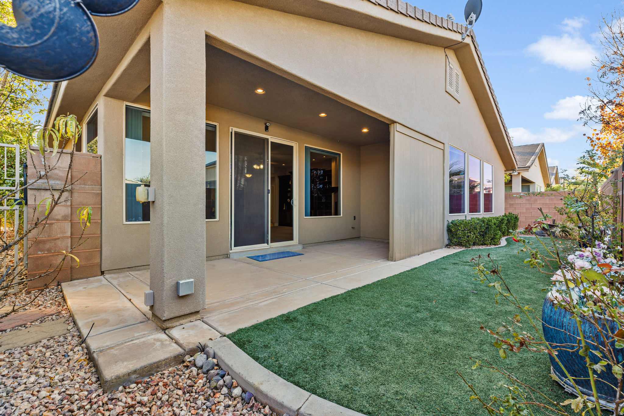 WAILEA FALLS AT STONEBRIDGE - Residential