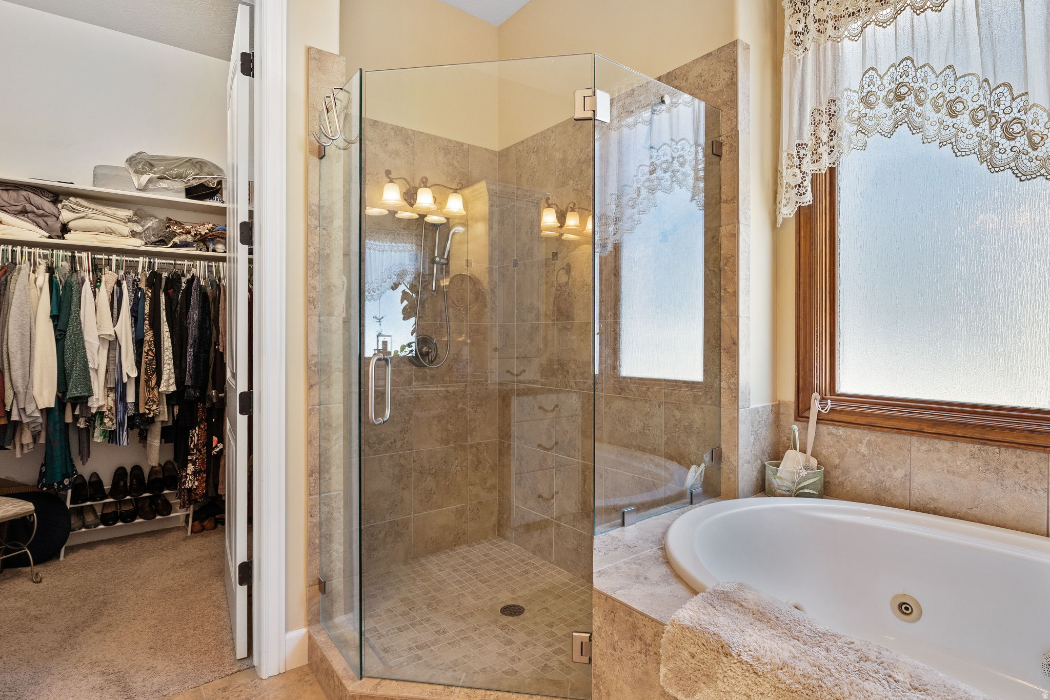 MONTREAUX AT SOUTH MOUNTAIN - Residential