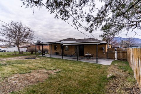 Tiny photo for 5766 E WOOD CIR, Murray, UT 84107 (MLS # 2125360)