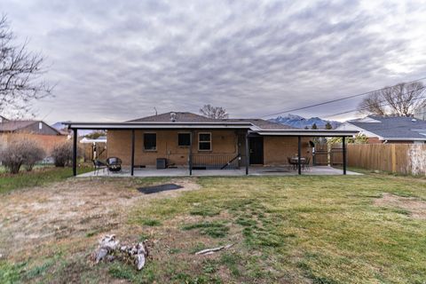 Tiny photo for 5766 E WOOD CIR, Murray, UT 84107 (MLS # 2125360)