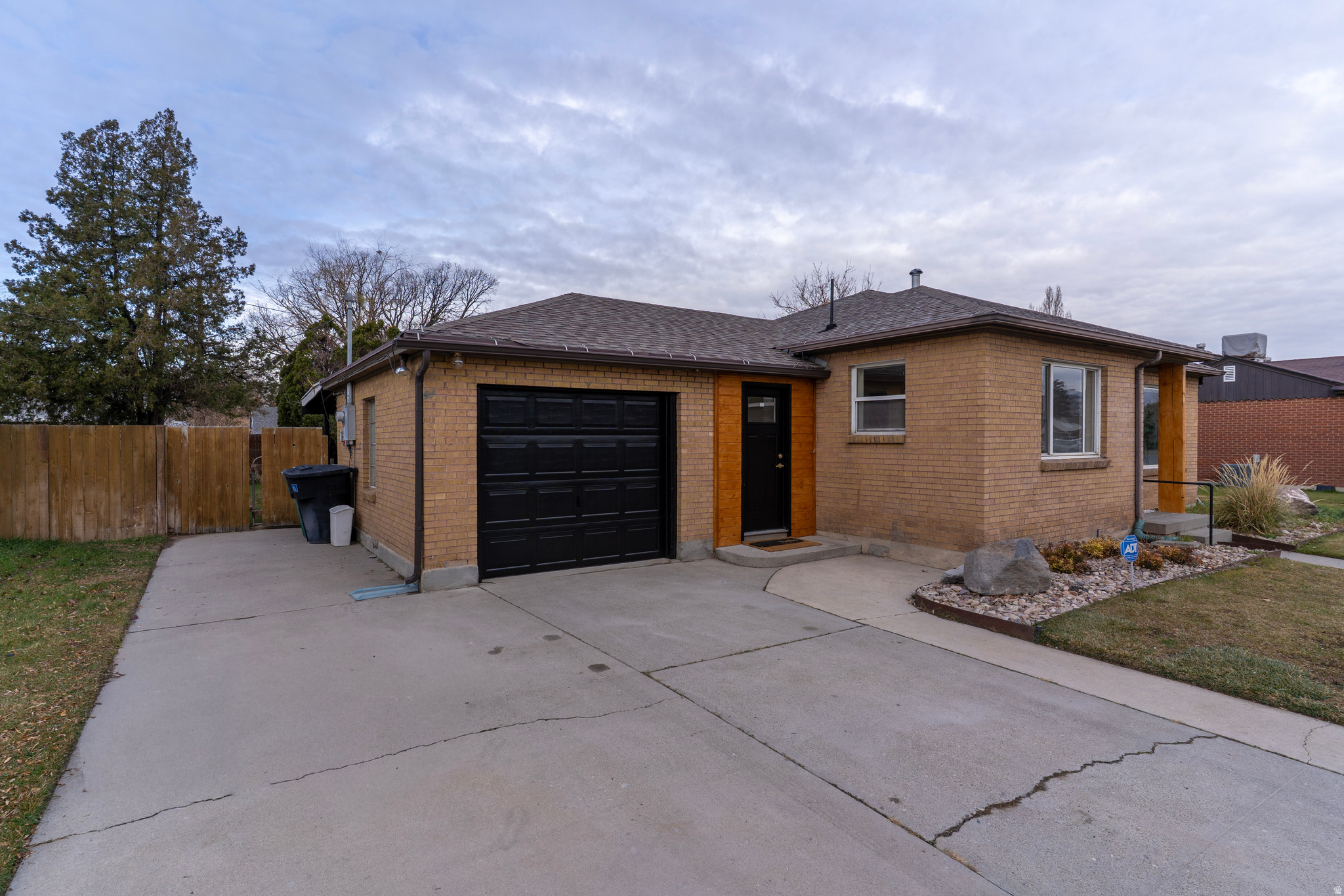 MURRAY HEIGHTS - Residential