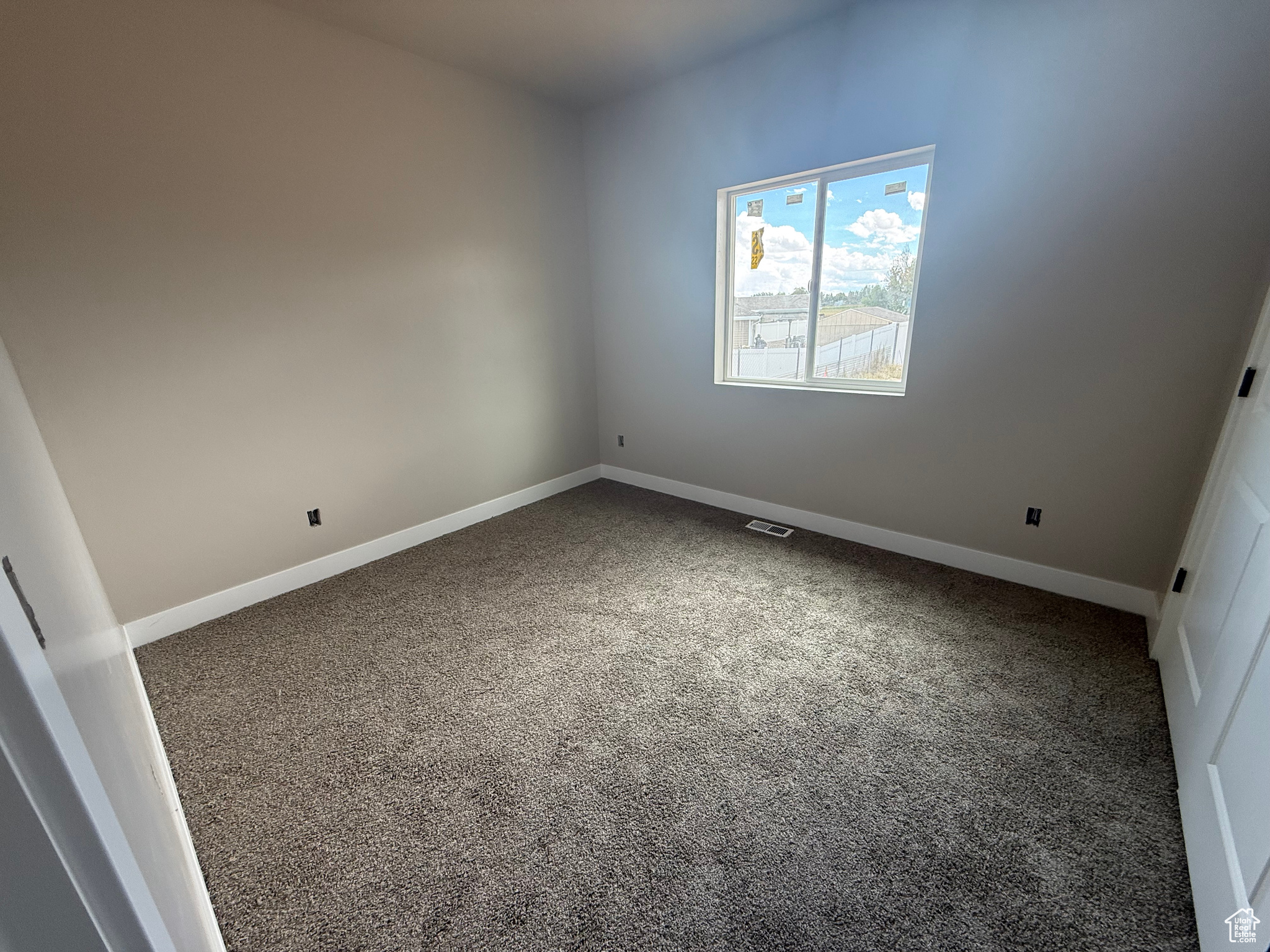 KRYSTAL CORNER - Residential