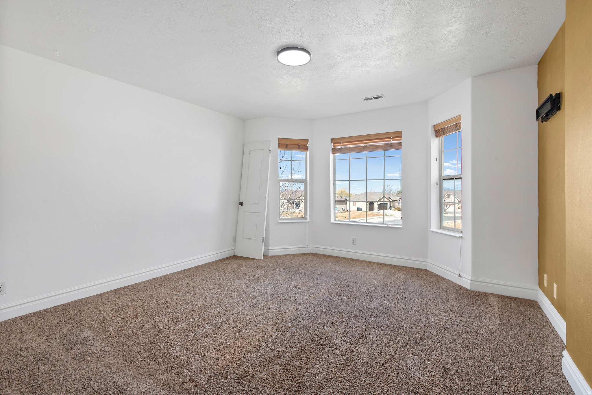 SOUTH WILLOW RANCHES - Residential