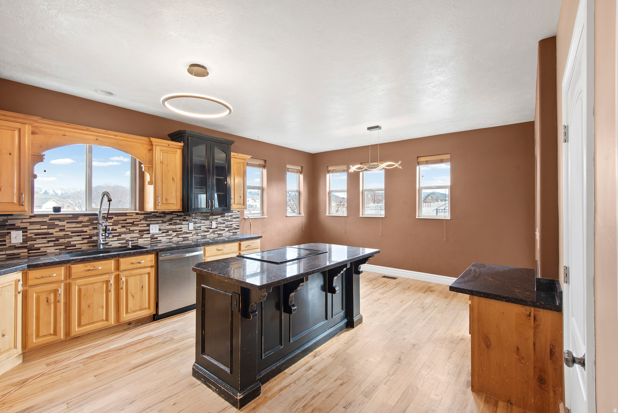 SOUTH WILLOW RANCHES - Residential