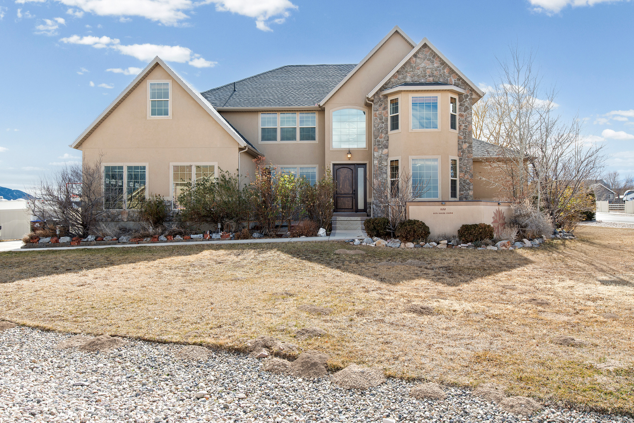 SOUTH WILLOW RANCHES - Residential