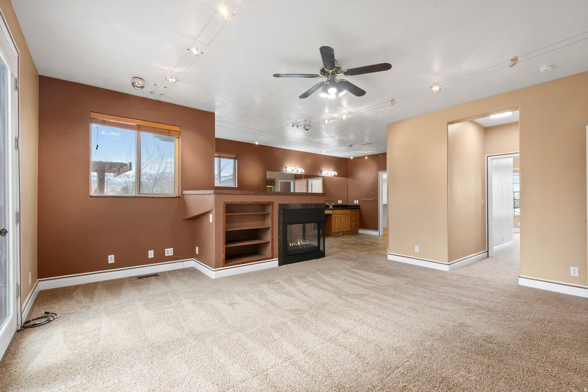 SOUTH WILLOW RANCHES - Residential